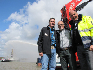 von links – Kevin Teichmann, Mauricio Garrido (beide T & T), Torsten Andritter-Witt (Hans Schramm)